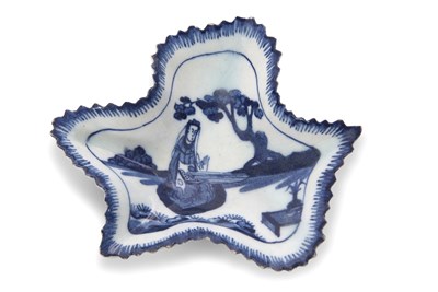 Lot 65 - A Bow porcelain pickle dish painted in blue...