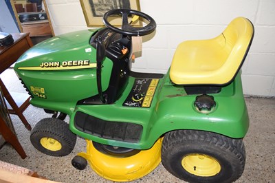 Lot 225 - A John Deere LT166 ride on mower