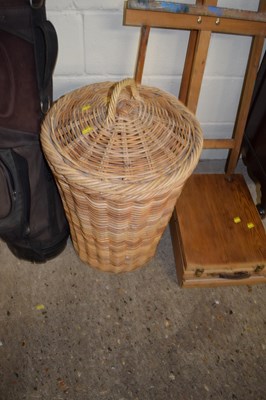 Lot 254A - A wicker laundry basket