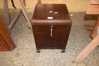 Lot 400 - SMALL 20TH CENTURY OAK FORMER COAL BOX WITH...