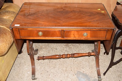 Lot 338 - A reproduction mahogany sofa table