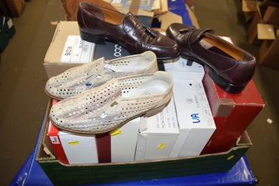 Lot 588 - Assorted shoes