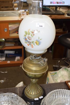 Lot 646 - Oil lamp with glass shade