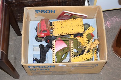 Lot 782 - Box containing a quantity of vintage Meccano