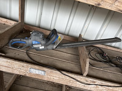 Lot 465 - Mac Hedge trimmer