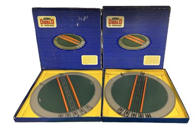 Lot 175 - A pair of boxed Hornby Dublo 00 gauge D1...