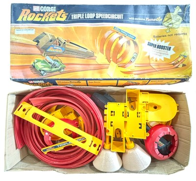 Lot 255 - A boxed Corgi Rockets Triple Loop Speedcircuit...