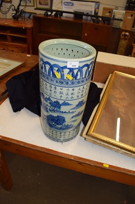 Lot 777 - A Chinese ceramic umbrella stand