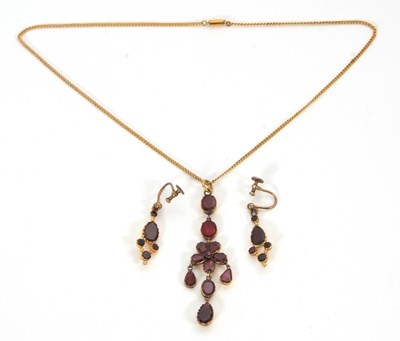 Lot 195 - A garnet necklace and earrings, the necklace...