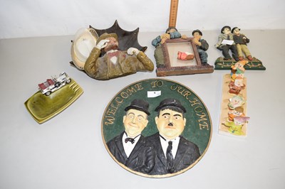 Lot 9 - Mixed Lot: Various Laurel & Hardy collectables...