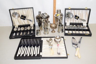 Lot 20 - Mixed Lot: Various cutlery, cocktail shaker...