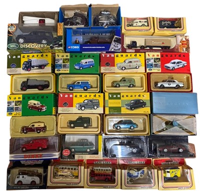Lot 309 - A mixed lot of various boxed die-cast cars, to...