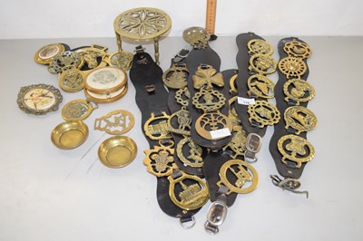 Lot 176 - Mixed Lot: Horse brasses and other items