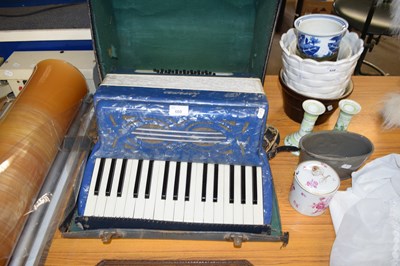 Lot 660 - LORENZO PIANO ACCORDION