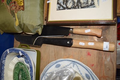 Lot 664 - BILLHOOK AND A SLASHER (2)