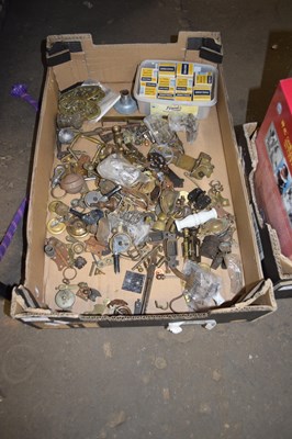 Lot 671 - ONE BOX VARIOUS BRASS AND IRON FURNITURE FITTINGS