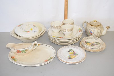 Lot 213 - A quantity of various gilt decorated tea and...