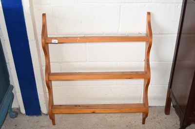 Lot 254 - Pine wall shelf