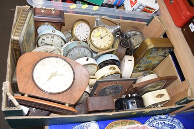 Lot 542 - Mixed Lot: Clocks (a/f)