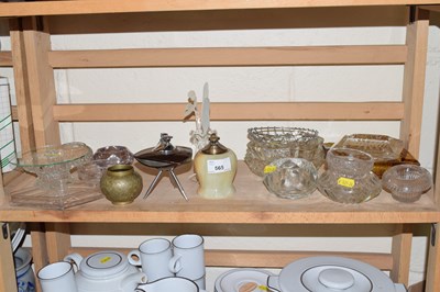 Lot 565 - Assorted glass ware, table ashtrays etc
