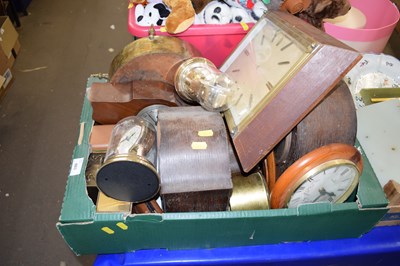 Lot 603 - Box of assorted clocks (a/f)