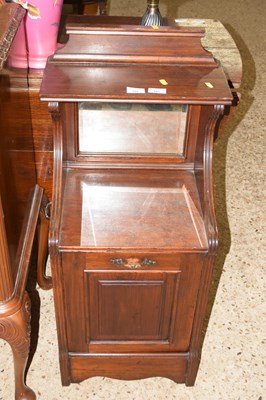 Lot 357 - An Edwardian coal perdonium