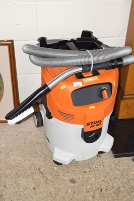Lot 349 - A Stihl SE122 vacuum cleaner