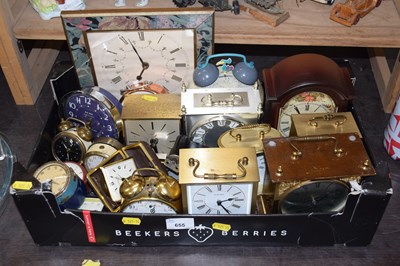 Lot 655 - Box of assorted clocks (a/f)