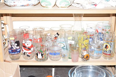 Lot 660 - Assorted glass ware