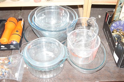 Lot 661 - Glass kitchen wares