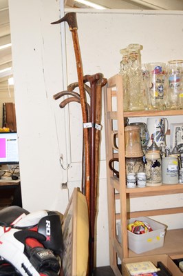 Lot 671 - Quantity of walking sticks