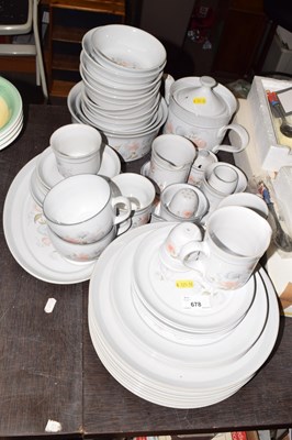 Lot 678 - Quantity of Denby Dauphine dinner wares
