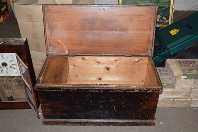 Lot 802 - A stained pine blanket box