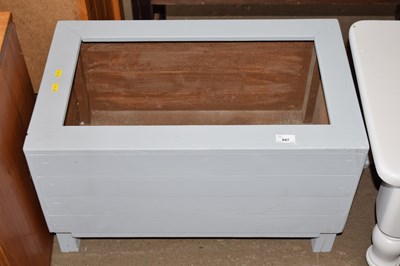 Lot 847 - A hardwood painted planter