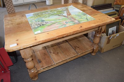 Lot 728 - PINE COFFEE TABLE