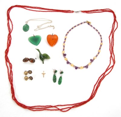 Lot 261 - A mixed lot of jewellery: to include a 9ct...