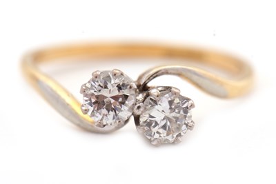 Lot 5 - A 'toi et moi' diamond ring, the two Old...