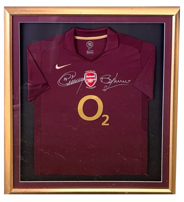 Lot 160 - An Arsenal Commemorative shirt (for the last...