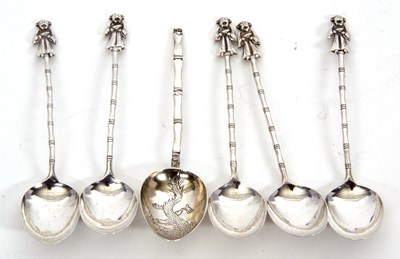 Lot 23 - Five Chinese Export silver teaspoons featuring...