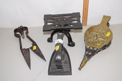 Lot 8 - Mixed Lot: Flat iron, fire bellows, trivet,...