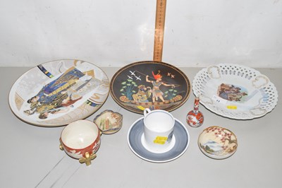 Lot 13 - Mixed Lot: Various decorated plates and others