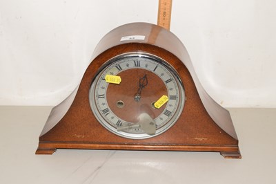 Lot 44 - Mahogany cased mantel clock
