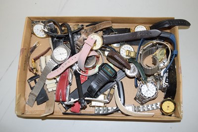Lot 116 - Box of assorted wristwatches
