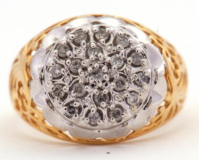Lot 13 - A diamond ring, set with a round brilliant cut...
