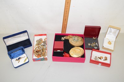 Lot 118 - Mixed Lot: Costume jewellery