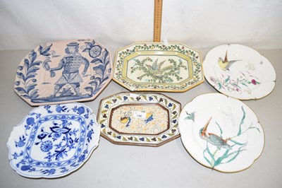 Lot 158 - A group of various decorated plates to include...