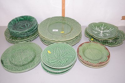 Lot 163 - Mixed Lot: Various leaf decorated plates in a...