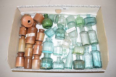 Lot 165 - Box of various vintage bottles