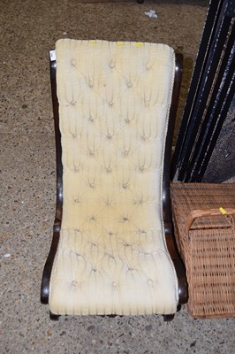 Lot 299 - A Georgian Revival button upholstered chair
