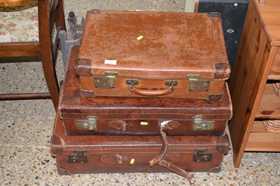 Lot 313 - Three vintage suitcases